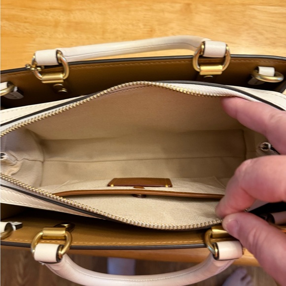 Coach 1941 Rogue 26 East/West Bag in Brass/Chalk White Glovetanned Leather - Picture 6 of 12